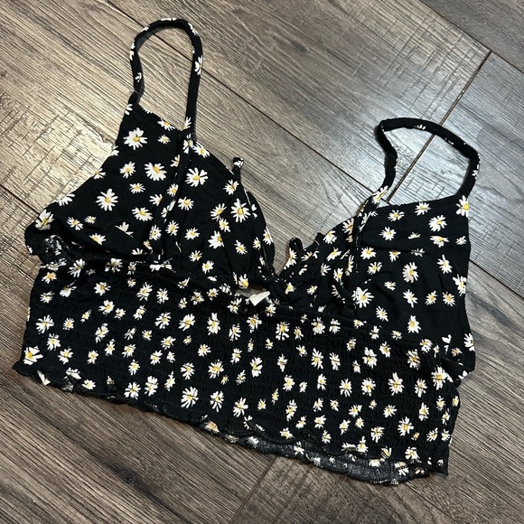 Garage | Floral Crop Tank - Picture 2 of 3